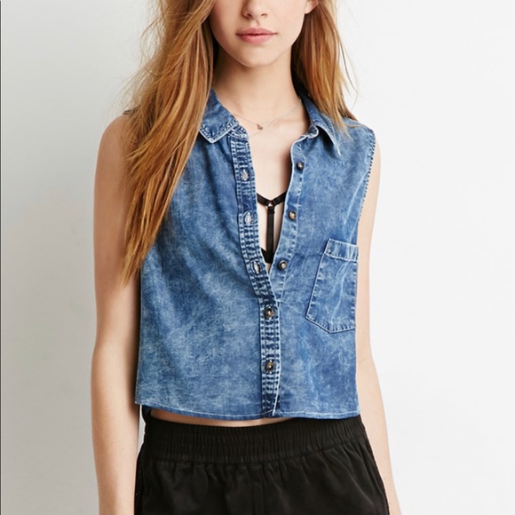 NWT FOREVER 21 MINERAL WASH DENIM CROP TOP S